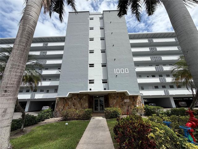 1000 NE 14th Ave 201, Hallandale Beach, FL 33009