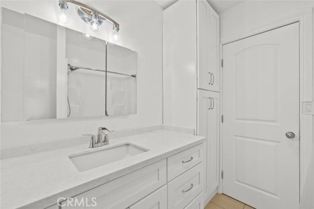 325 N Glenwood Place, Burbank, CA 91506