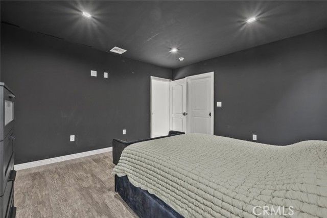 325 N Glenwood Place, Burbank, CA 91506