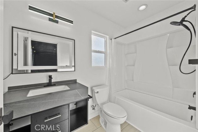 325 N Glenwood Place, Burbank, CA 91506