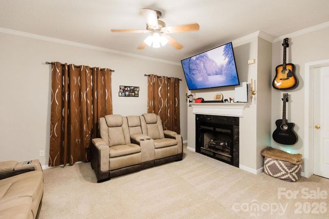 3237 Evondale Road, Crouse, NC 28033