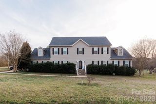 3237 Evondale Road, Crouse, NC 28033