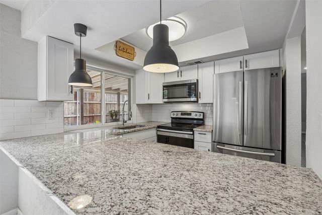 2108 Via Madonna, Carrollton, TX 75006