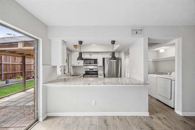 2108 Via Madonna, Carrollton, TX 75006