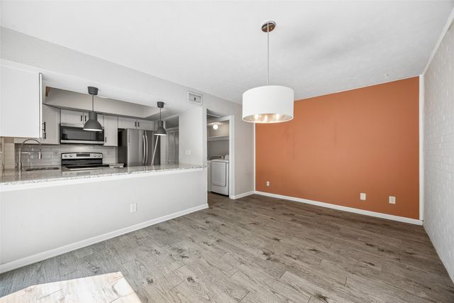 2108 Via Madonna, Carrollton, TX 75006