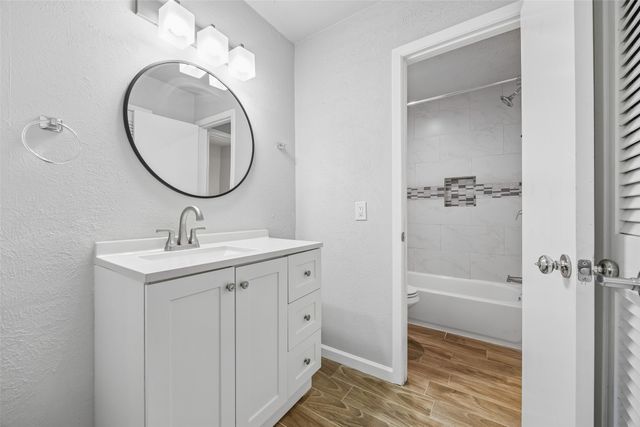 2108 Via Madonna, Carrollton, TX 75006