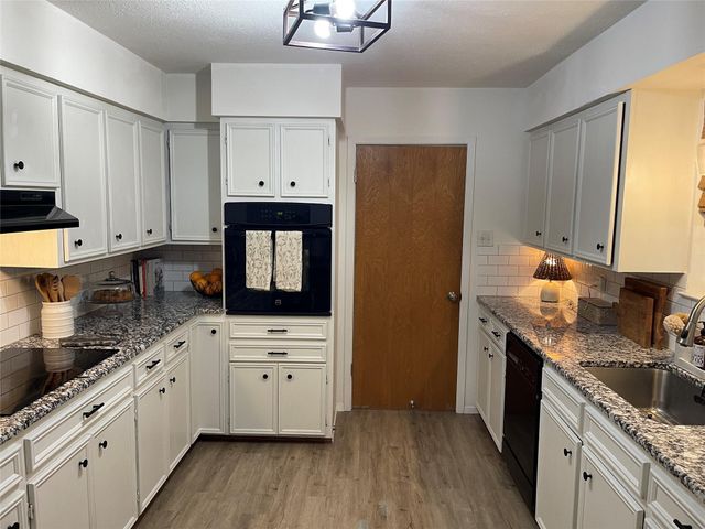 1105 La Villeta Street, Mexia, TX 76667