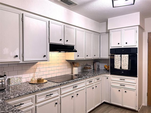 1105 La Villeta Street, Mexia, TX 76667