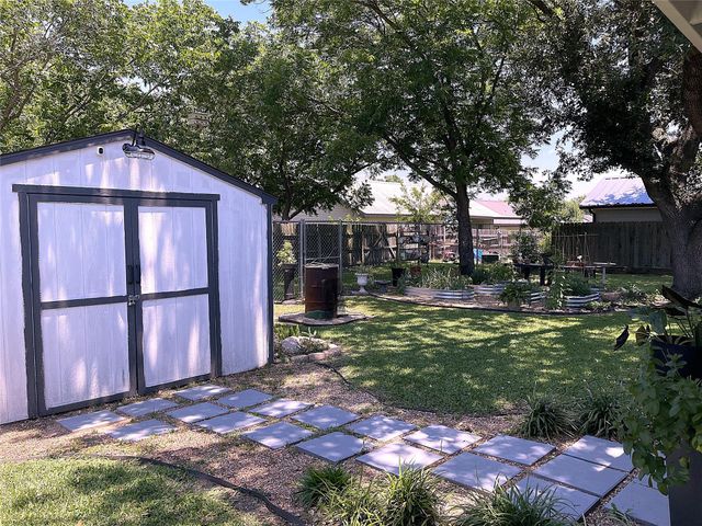 1105 La Villeta Street, Mexia, TX 76667