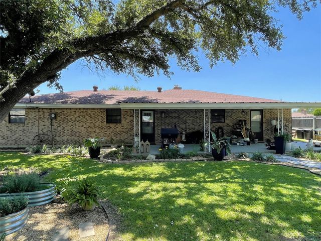 1105 La Villeta Street, Mexia, TX 76667