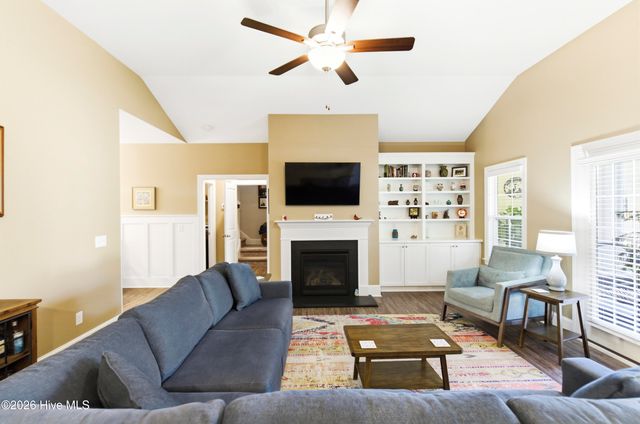 420 Arden Drive, Hampstead, NC 28443