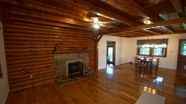 7800 Hwy 1643, Somerset, KY 42501