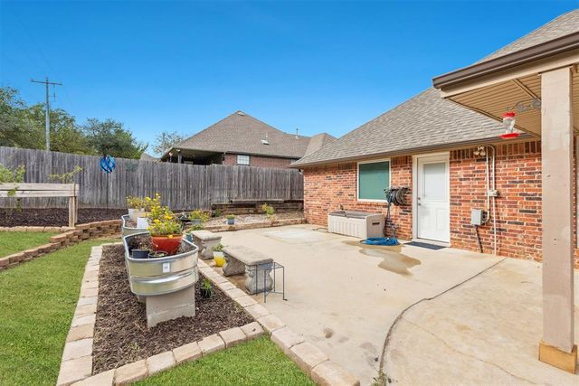 11500 Sheffield Street, Midwest City, OK 73130
