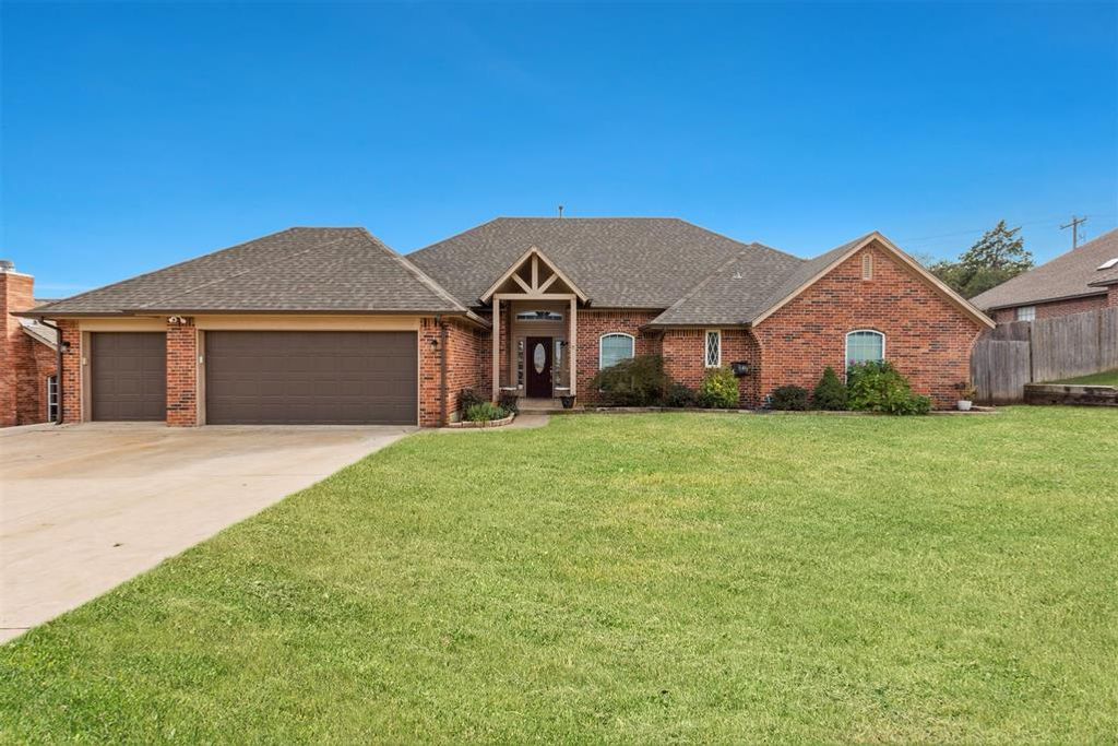 11500 Sheffield Street, Midwest City, OK 73130