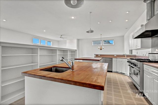 4266 N La Fontana Way, Boise, ID 83702