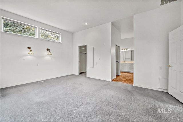 4266 N La Fontana Way, Boise, ID 83702