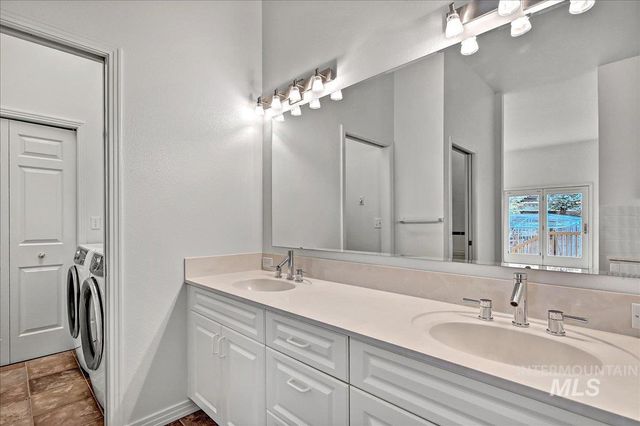 4266 N La Fontana Way, Boise, ID 83702