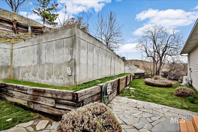 4266 N La Fontana Way, Boise, ID 83702