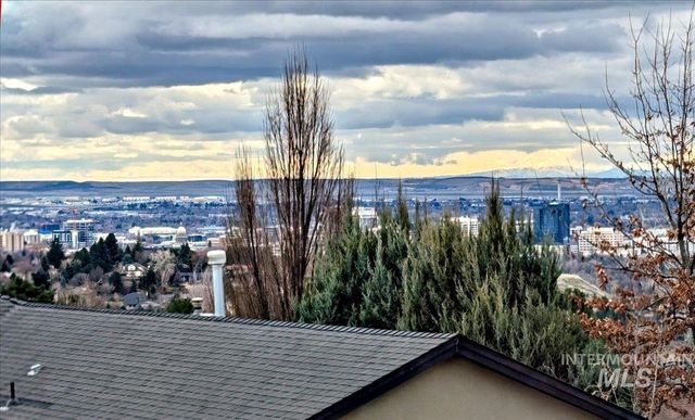 4266 N La Fontana Way, Boise, ID 83702