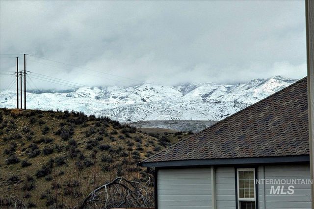 4266 N La Fontana Way, Boise, ID 83702