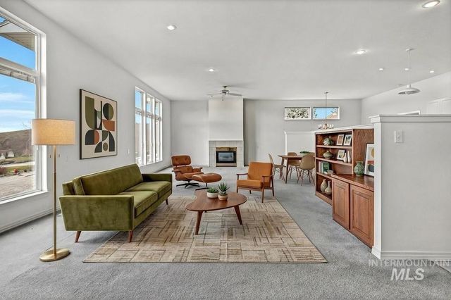 4266 N La Fontana Way, Boise, ID 83702