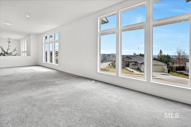 4266 N La Fontana Way, Boise, ID 83702