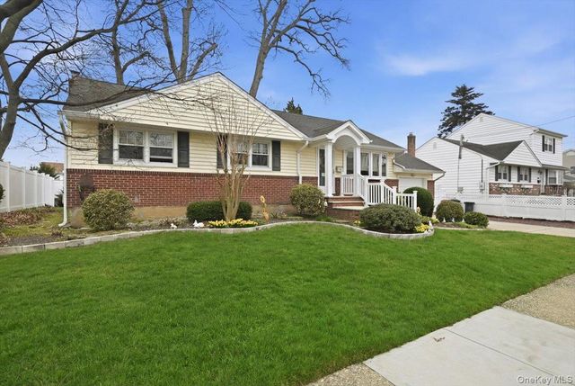 1795 Madison Avenue, North Bellmore, NY 11710