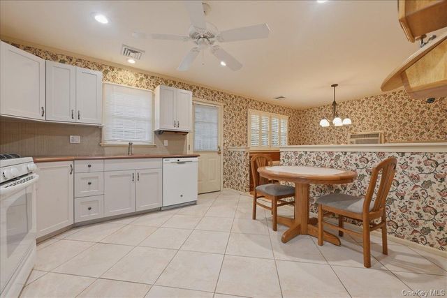 1795 Madison Avenue, North Bellmore, NY 11710
