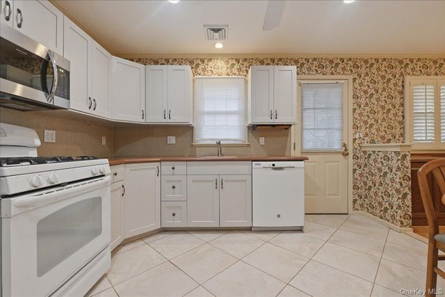 1795 Madison Avenue, North Bellmore, NY 11710