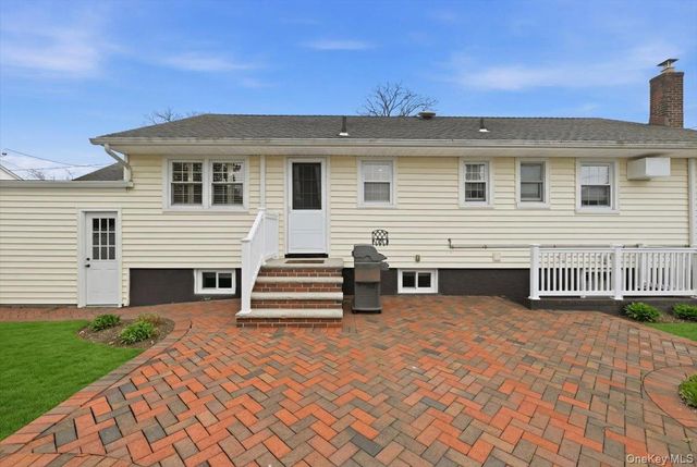 1795 Madison Avenue, North Bellmore, NY 11710