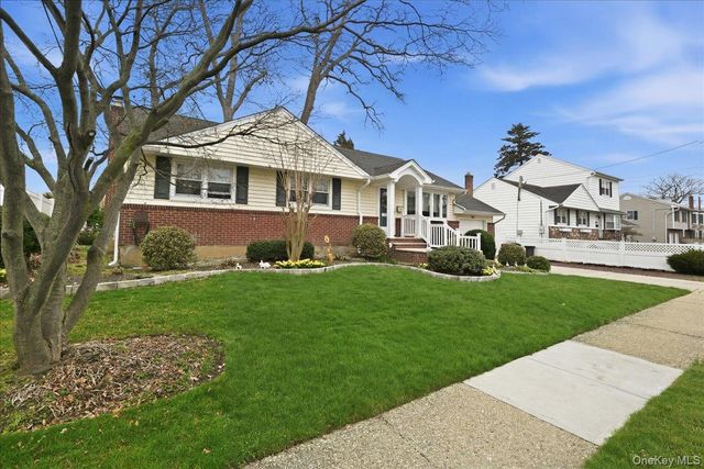 1795 Madison Avenue, North Bellmore, NY 11710