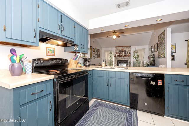 109 Reynolds Circle, Ocean Springs, MS 39564