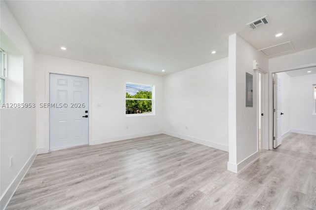 1028 NW 24th St, Miami, FL 33127