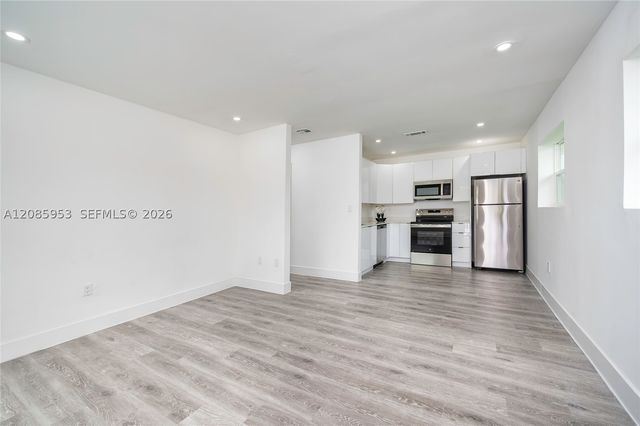 1028 NW 24th St, Miami, FL 33127