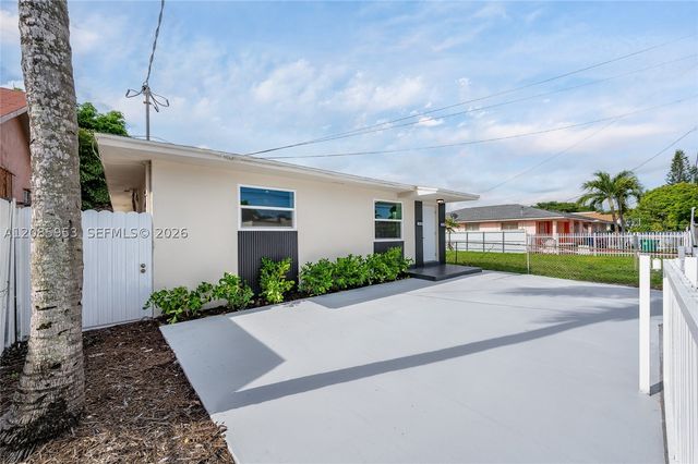 1028 NW 24th St, Miami, FL 33127