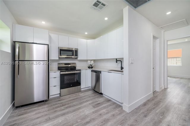 1028 NW 24th St, Miami, FL 33127