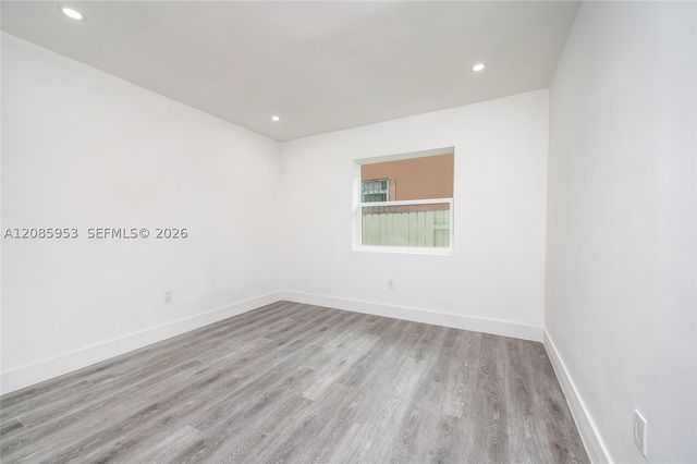 1028 NW 24th St, Miami, FL 33127