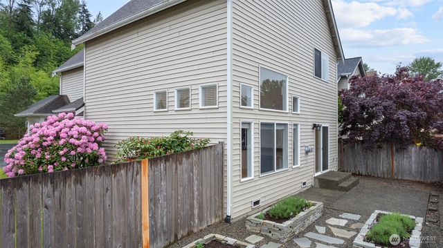 13332 SE 177th Court, Renton, WA 98058