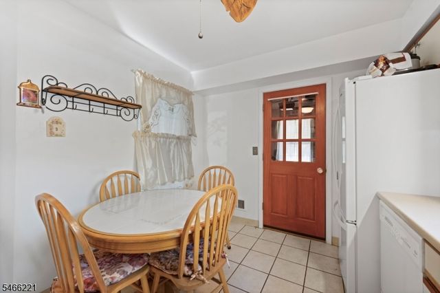 29 Avebury Pl, Franklin Twp., NJ 08873