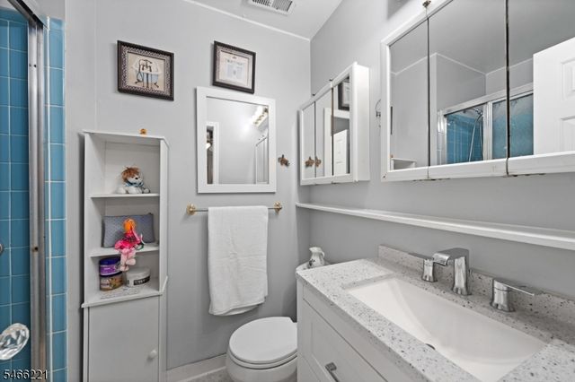 29 Avebury Pl, Franklin Twp., NJ 08873