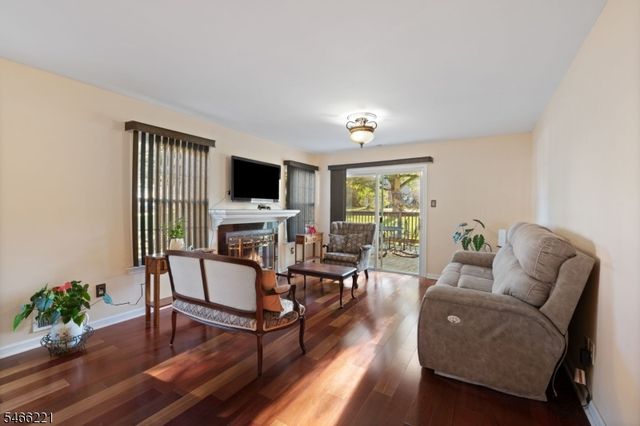 29 Avebury Pl, Franklin Twp., NJ 08873
