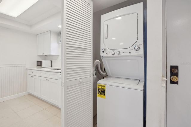 125 RIVER BEND PLACE D, Welaka, FL 32193