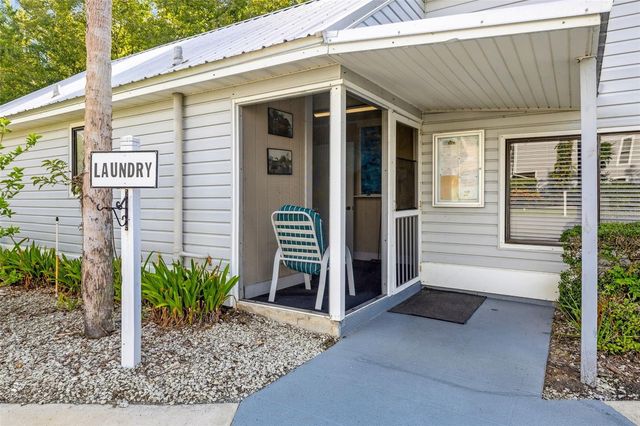 125 RIVER BEND PLACE D, Welaka, FL 32193