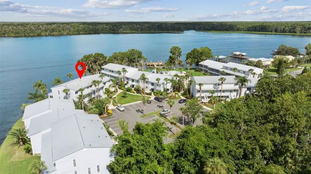 125 RIVER BEND PLACE D, Welaka, FL 32193