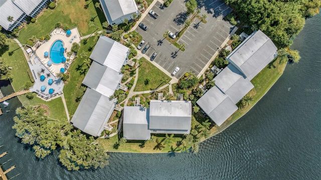 125 RIVER BEND PLACE D, Welaka, FL 32193