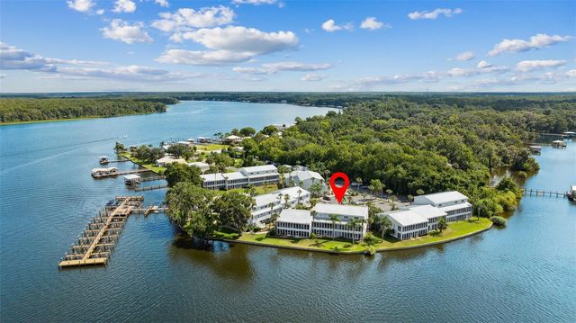 125 RIVER BEND PLACE D, Welaka, FL 32193