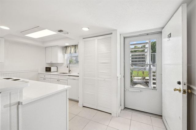 125 RIVER BEND PLACE D, Welaka, FL 32193