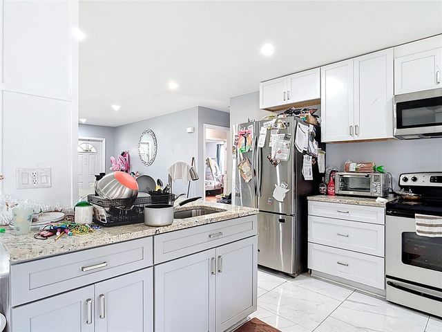 1144 PINELAND AVENUE, Venice, FL 34285