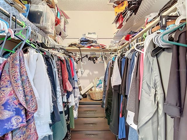 1144 PINELAND AVENUE, Venice, FL 34285