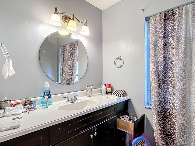 1144 PINELAND AVENUE, Venice, FL 34285